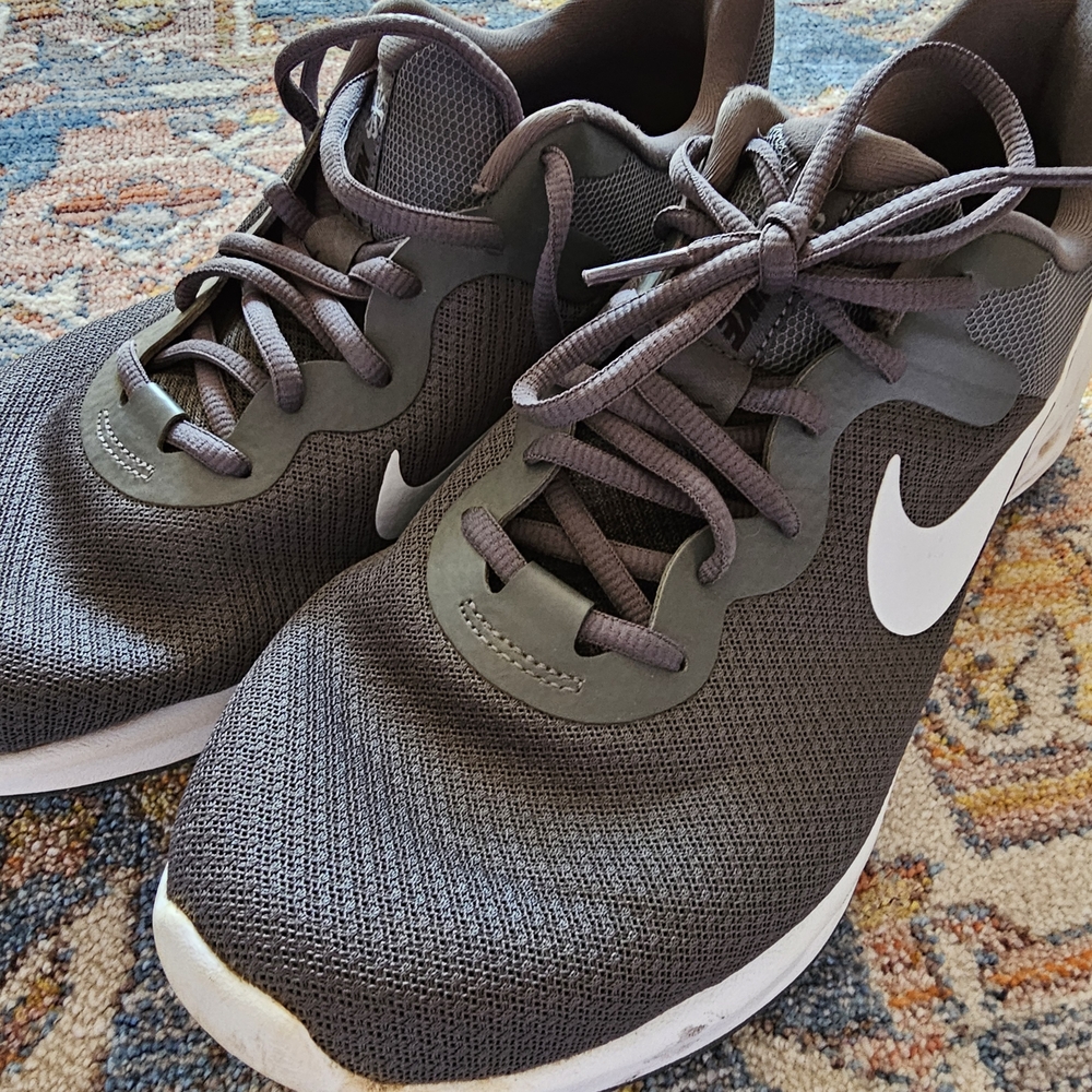 Nike Men's Charcoal and White Sneakers Worn Twice Needs Whites Wiped.